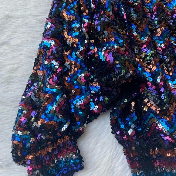 Sequins party wear top free size. - Picture 4 of 8